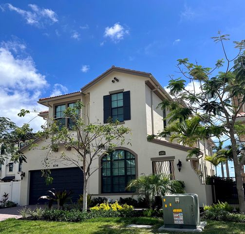 636 Windward Circle S, Boynton Beach, FL 33435