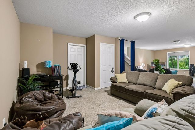 3165 Doneene Lane, Eagan, MN 55121