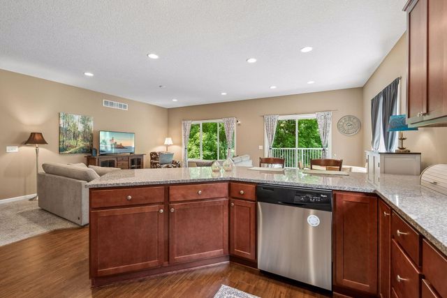 3165 Doneene Lane, Eagan, MN 55121
