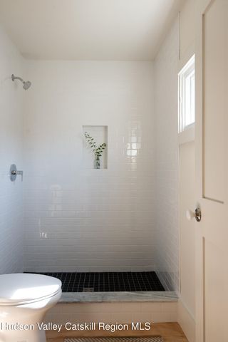 72 N N 5th Street, Hudson, NY 12534