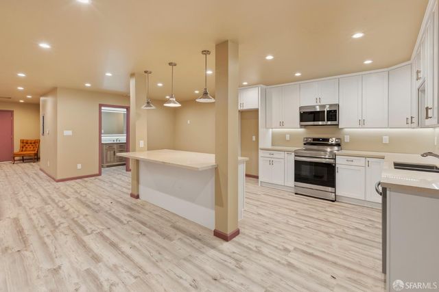 369 Frederick Street, San Francisco, CA 94117