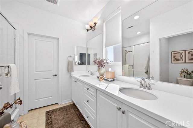 390 N Bellarose Way, Anaheim, CA 92805