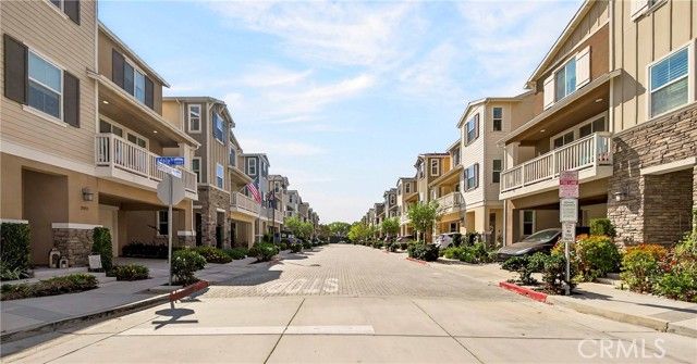 390 N Bellarose Way, Anaheim, CA 92805