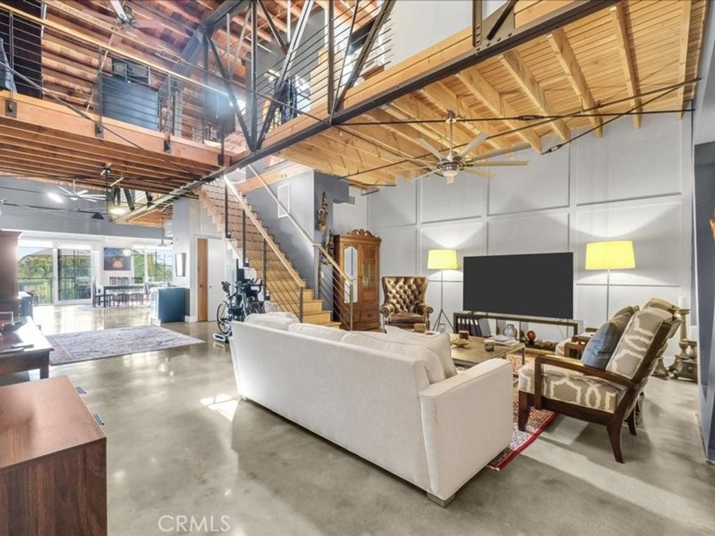 1100 E 3rd 204, Long Beach, CA 90802 — photo 2