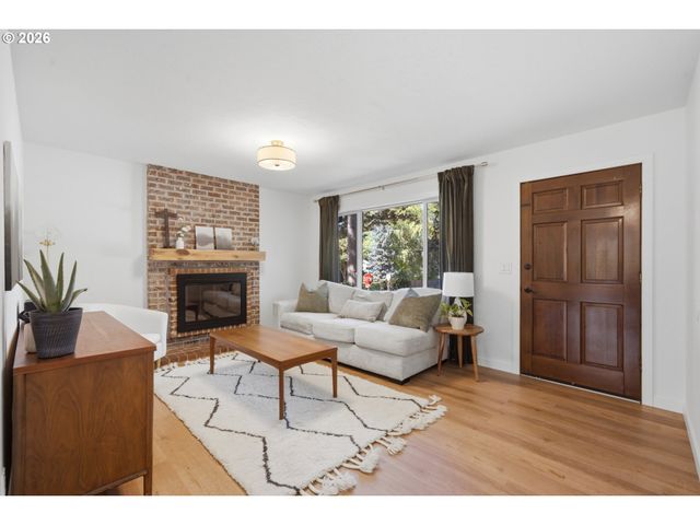 12790 Sw KATHERINE St, Portland, OR 97223