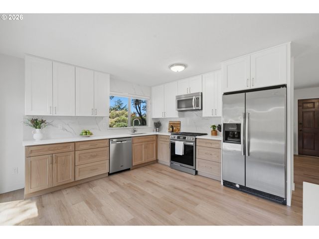 12790 Sw KATHERINE St, Portland, OR 97223