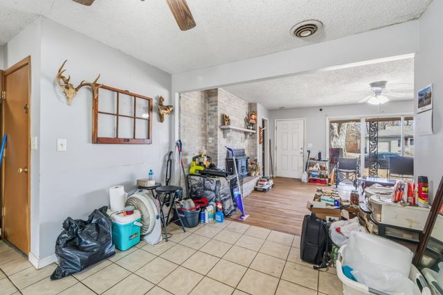 1949 S Broadway Avenue, Springfield, MO 65807