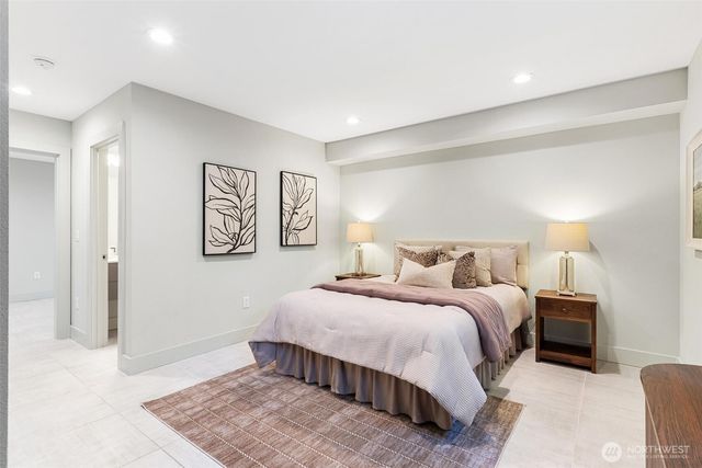 305 17th Avenue E, Seattle, WA 98112
