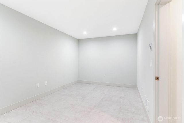 305 17th Avenue E, Seattle, WA 98112