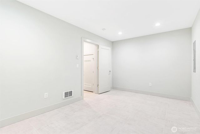 305 17th Avenue E, Seattle, WA 98112