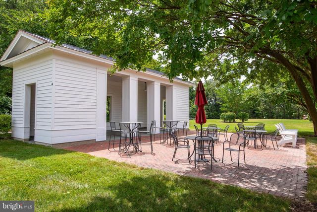 8020 EASTON VILLAGE DR, Easton, MD 21601