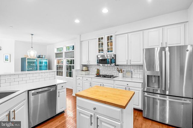 8020 EASTON VILLAGE DR, Easton, MD 21601