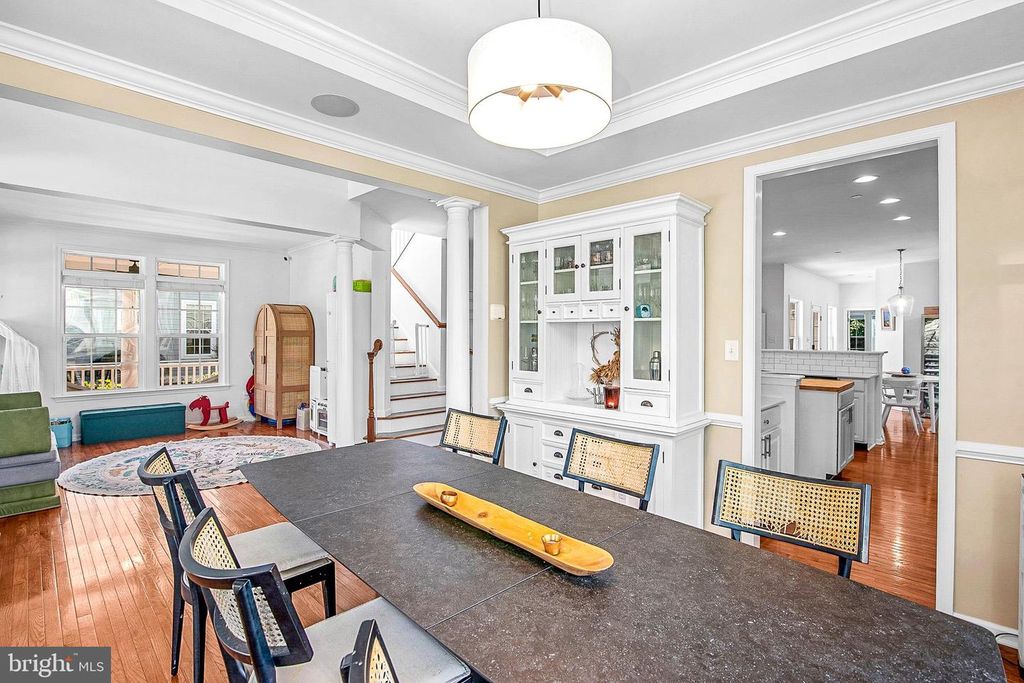 Image 10 of property listing at 8020 EASTON VILLAGE DR, Easton, MD 21601