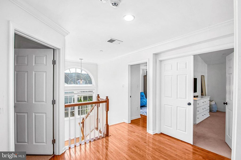 Image 28 of property listing at 8020 EASTON VILLAGE DR, Easton, MD 21601