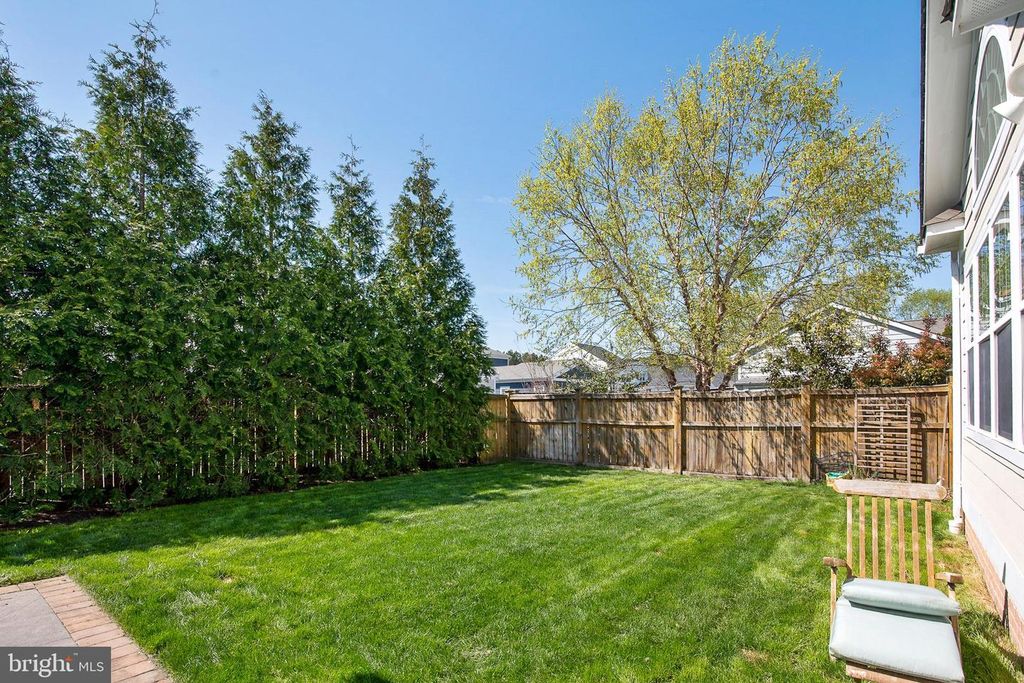 Image 35 of property listing at 8020 EASTON VILLAGE DR, Easton, MD 21601