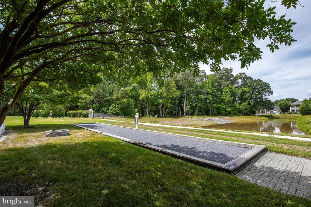 Image 46 of property listing at 8020 EASTON VILLAGE DR, Easton, MD 21601