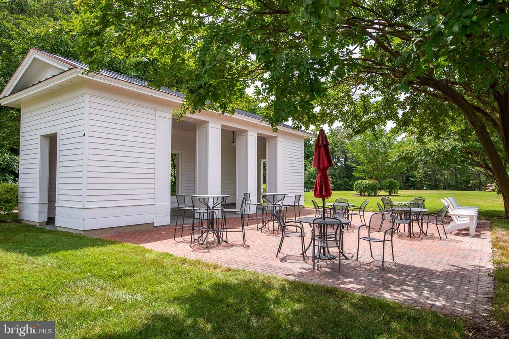 Image 47 of property listing at 8020 EASTON VILLAGE DR, Easton, MD 21601