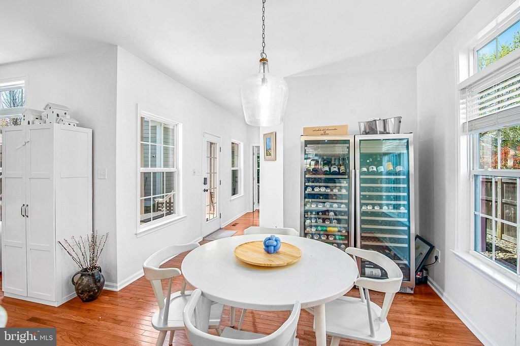 Image 8 of property listing at 8020 EASTON VILLAGE DR, Easton, MD 21601