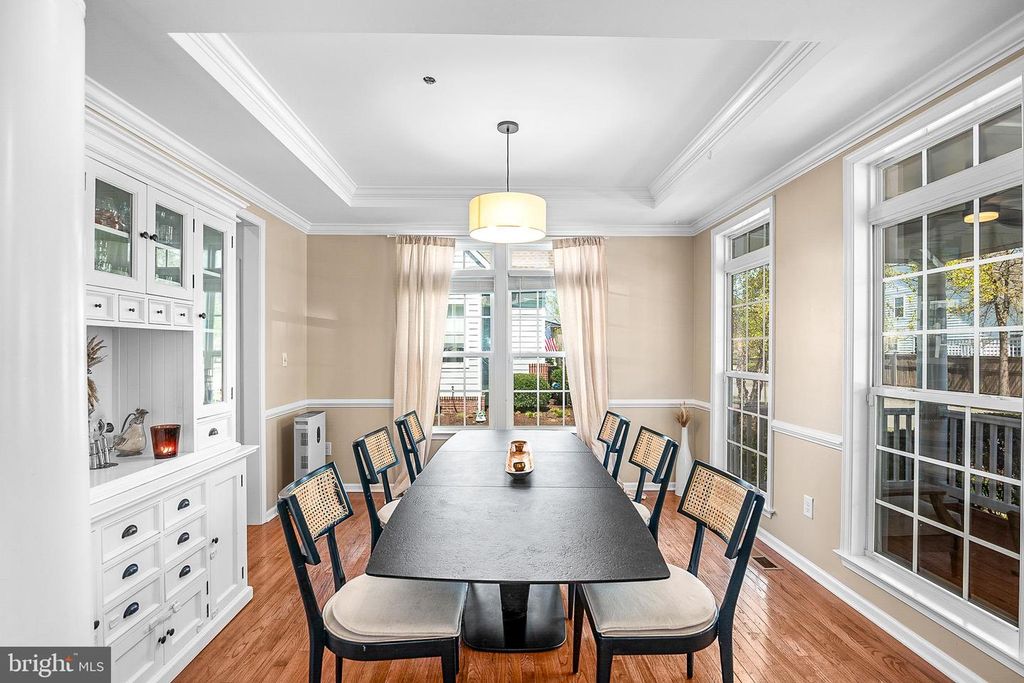 Image 9 of property listing at 8020 EASTON VILLAGE DR, Easton, MD 21601