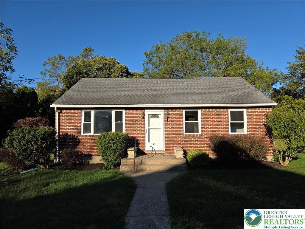 1911 2nd Street, Bethlehem City, PA 18020