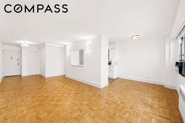 900 W 190th St Apt 11A, New York City, NY 10040