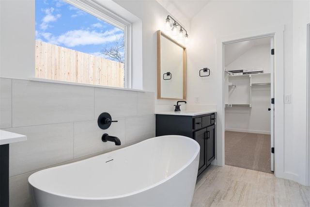 13205 Red Oak Drive, Choctaw, OK 73020