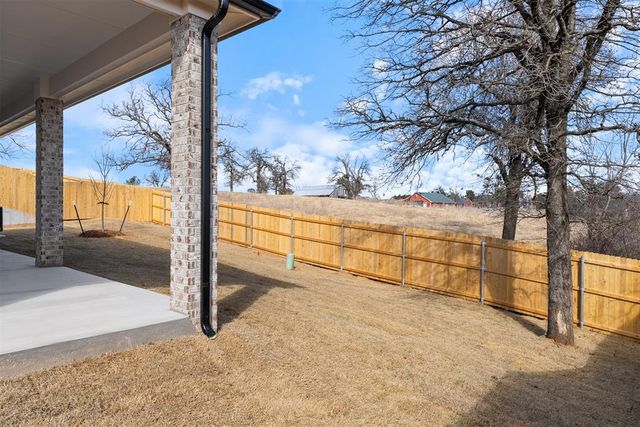 13205 Red Oak Drive, Choctaw, OK 73020