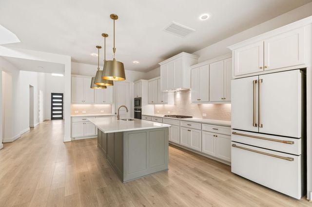 5015 Blooming Hibiscus Lane, Manvel, TX 77578