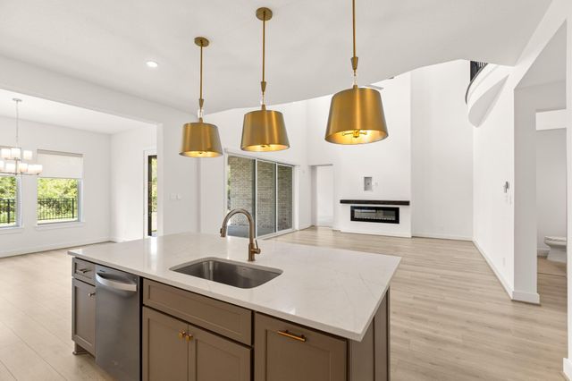 5015 Blooming Hibiscus Lane, Manvel, TX 77578