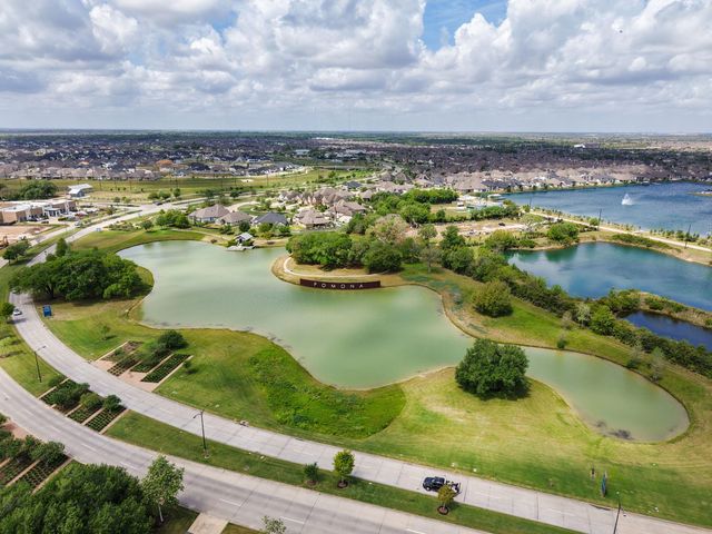 5015 Blooming Hibiscus Lane, Manvel, TX 77578