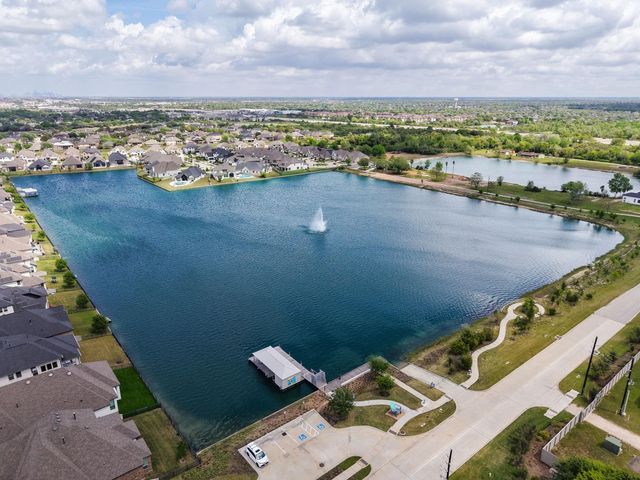 5015 Blooming Hibiscus Lane, Manvel, TX 77578