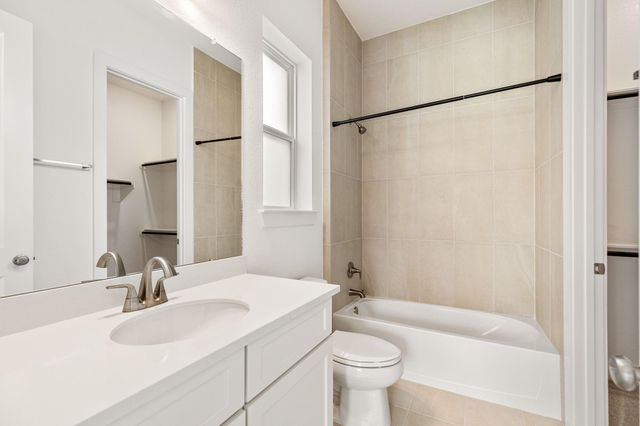 5015 Blooming Hibiscus Lane, Manvel, TX 77578