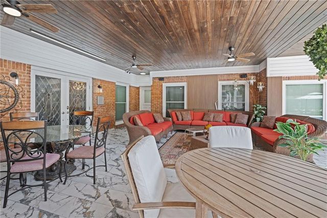 1255 Spring Valley Drive E, Mobile, AL 36693