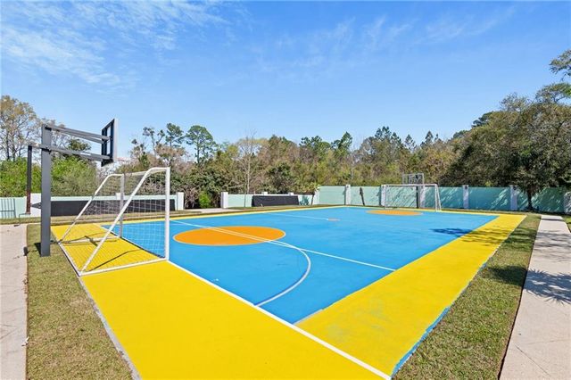 1255 Spring Valley Drive E, Mobile, AL 36693