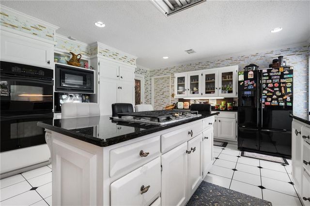 1255 Spring Valley Drive E, Mobile, AL 36693