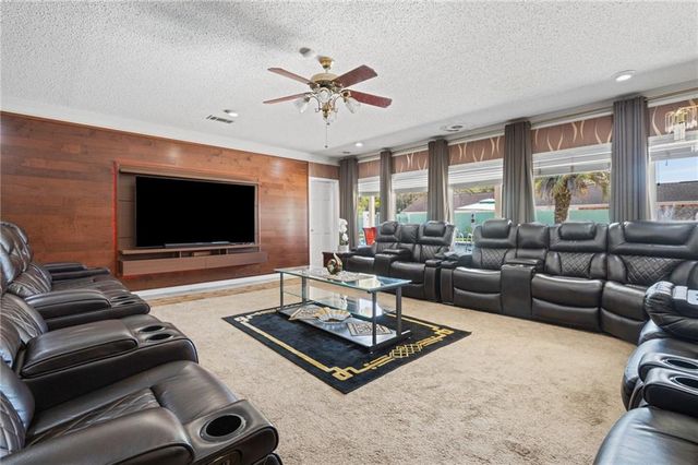 1255 Spring Valley Drive E, Mobile, AL 36693
