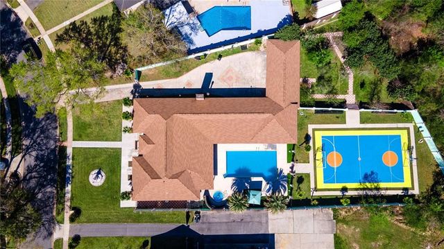 1255 Spring Valley Drive E, Mobile, AL 36693