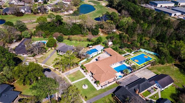 1255 Spring Valley Drive E, Mobile, AL 36693
