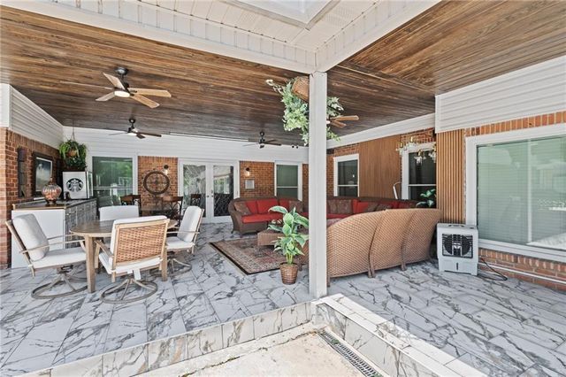 1255 Spring Valley Drive E, Mobile, AL 36693