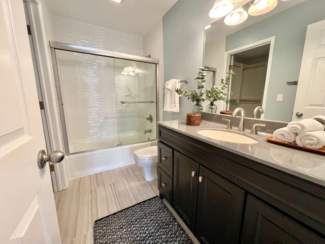 2501 Ridgewood Drive, West Des Moines, IA 50265