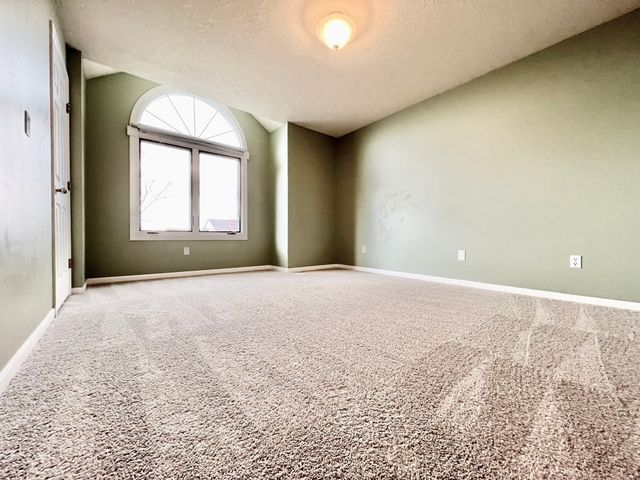 2501 Ridgewood Drive, West Des Moines, IA 50265