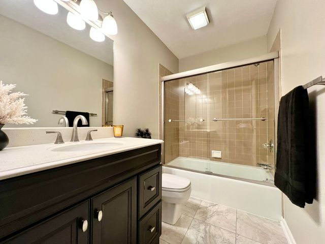 2501 Ridgewood Drive, West Des Moines, IA 50265