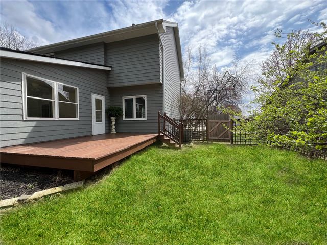 2501 Ridgewood Drive, West Des Moines, IA 50265
