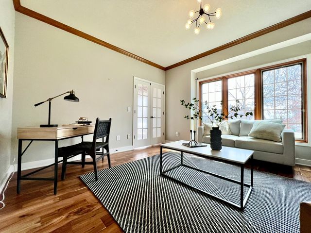 2501 Ridgewood Drive, West Des Moines, IA 50265