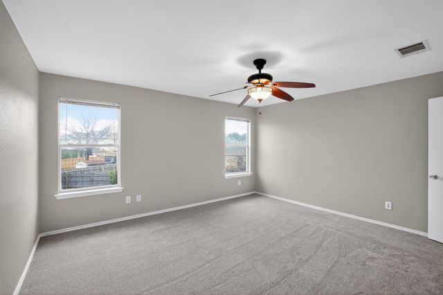 703 Indian Meadow DR, Georgetown, TX 78626