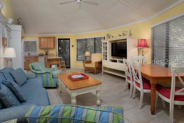 35 Night Heron Ln, Hilton Head Island, SC 29928