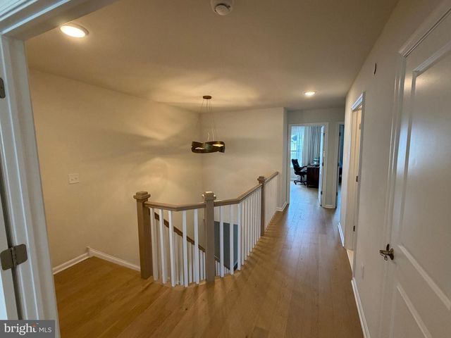 12 SPRING MILL RD, Ivyland, PA 18974