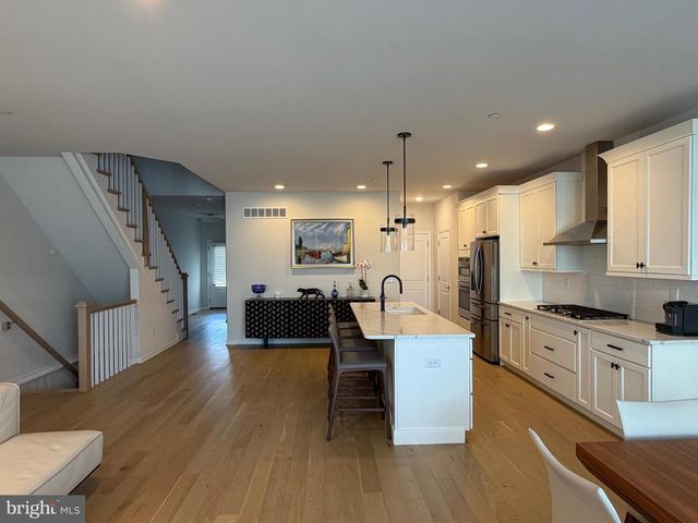 12 SPRING MILL RD, Ivyland, PA 18974