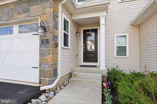 12 SPRING MILL RD, Ivyland, PA 18974