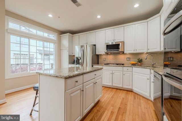 707 CATTS TAVERN DR, Alexandria, VA 22314